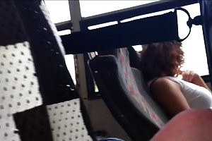 Мигает в автобусе 10 домашнее порно ролики молоденькие