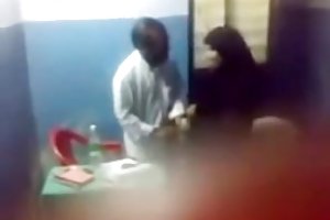 Врач в лахоре старые девы порно