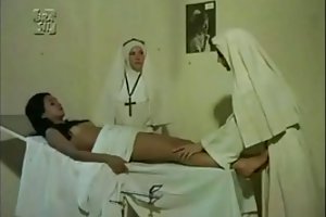 Сцена гинекология в иностранном фильме старые развратники порно