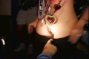 Марди Гра, мигалка, давая приватный танец порно старая мать