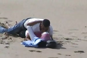 Арабские хиджаб девушка с ее БФ поймали сексом на пляже самое запретное порно онлайн