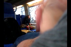 Шлейф вспышки для девочки-подростка онлайн порно трахнул пока спит