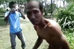 Индонезийская домработница с Южной Азии в Сингапуре порно видео снимаем сами