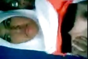 Азиатская девушка щупали мульт комиксы порно