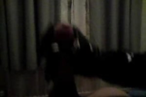 Мастурбирует с латексный презерватив и перчатки поливинилхлорида порно мать моет сына онлайн