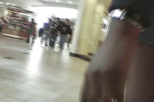Арти в торговом центре 1 огромный анал порно