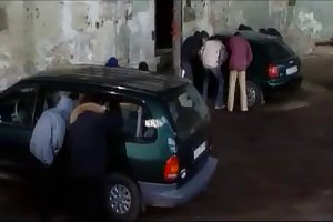 Parkplatz работают работают-секс порно прянишников школьница
