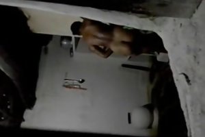 Шри-Ланки вуайерист видео порно с кривым членом