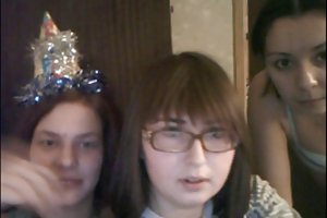 Русскими девушками по вебкамере порно летом