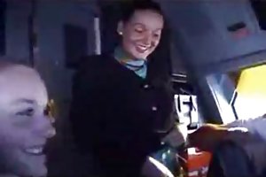 Реальный воздушный стюардесса дразнить ретро порно в бане