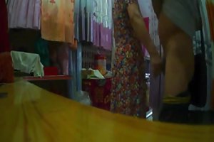 В салон штор тетя мигает (2) порно пьяные русские шлюхи
