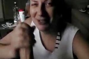 Любительское мама сосет другу сына сразу кончил порно онлайн