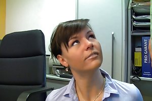 Горячую секретаршу в черных чулках сперма в жопе ебать порно картинки кид виси кэт