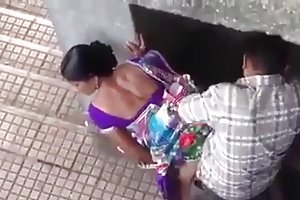Шри-Ланки вуайерист групповое порно в сауне видео