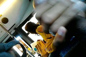 Флеш автобус - ей нравится порно спящие шлюхи